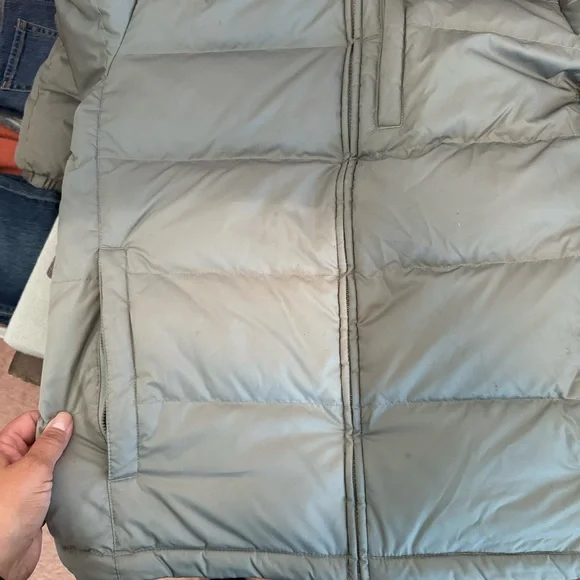 Men’s Eddie Bauer Puffer Jacket - Picture 8 of 10